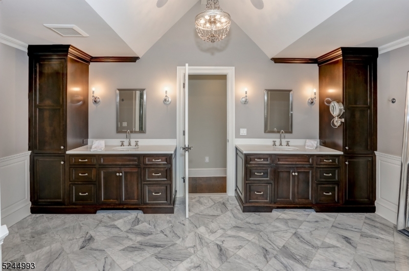 Rolling Hill - Residential