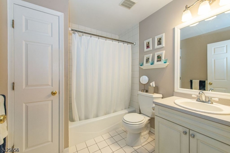 LONGVIEW - Residential