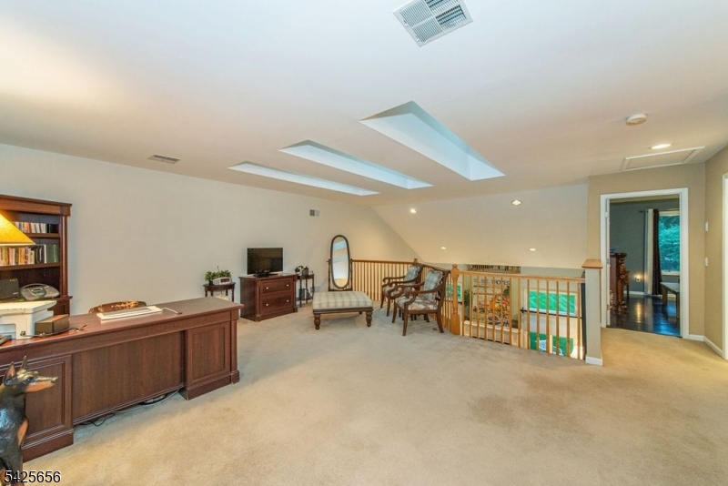 LONGVIEW - Residential