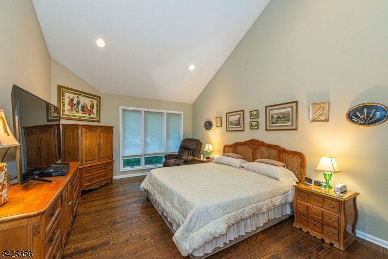 LONGVIEW - Residential