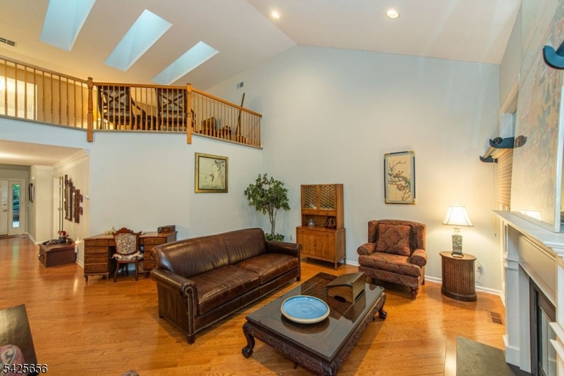 LONGVIEW - Residential