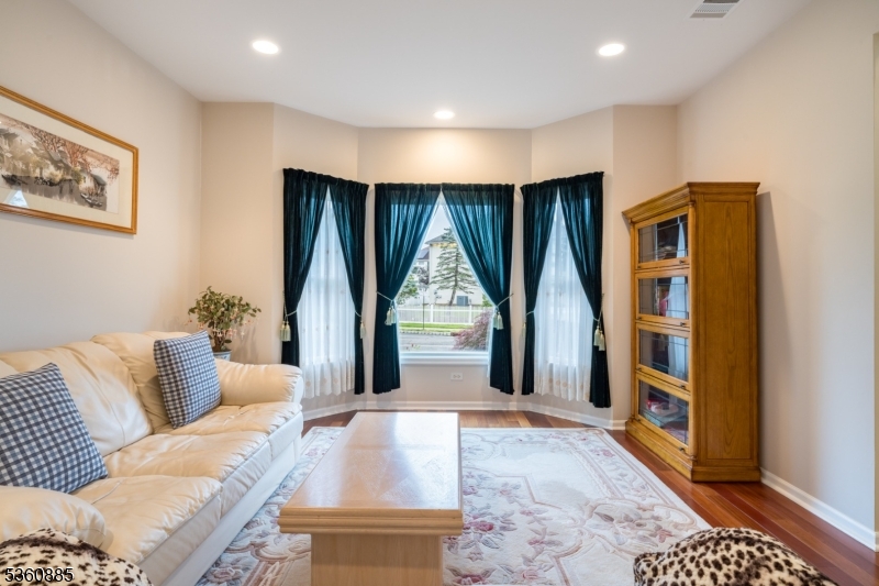 Mazdabrook - Residential