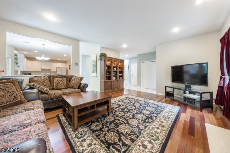 Mazdabrook - Residential