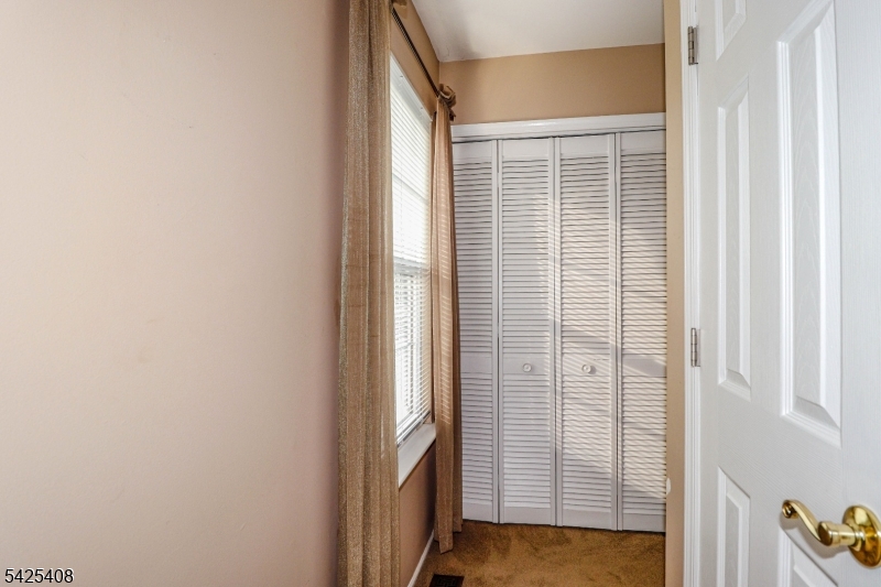 QUAILBROOK COLONIAL TOWNHM - Residential