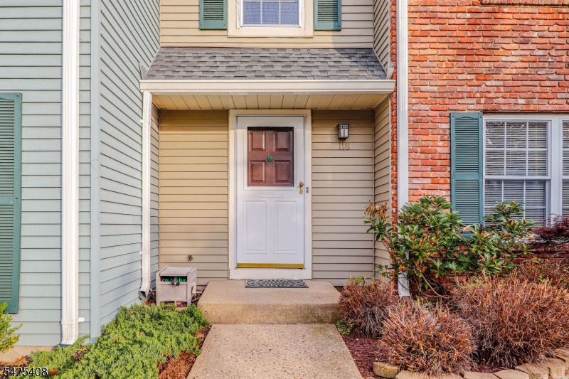 QUAILBROOK COLONIAL TOWNHM - Residential