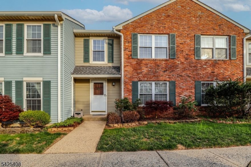 Lovely "Colonial Townhome" at Quailbrook!, 2 Bedroom 2.5 Bath with Upgraded kitchen counters/backsplash/floor/S.S. Appliances/Windows/Sliders/Heat/Air/Master shower tile and Vanity. Backyard with Deck!,near Pool/Clubhouse/Tennis/Shopping!. Low maintenance fee!, Avail Immediately!, Easy commute to Rutgers College and Prep, Saint Peters and Robert Wood Johnson Hospitals and Trains and Charter Schools. Must See.