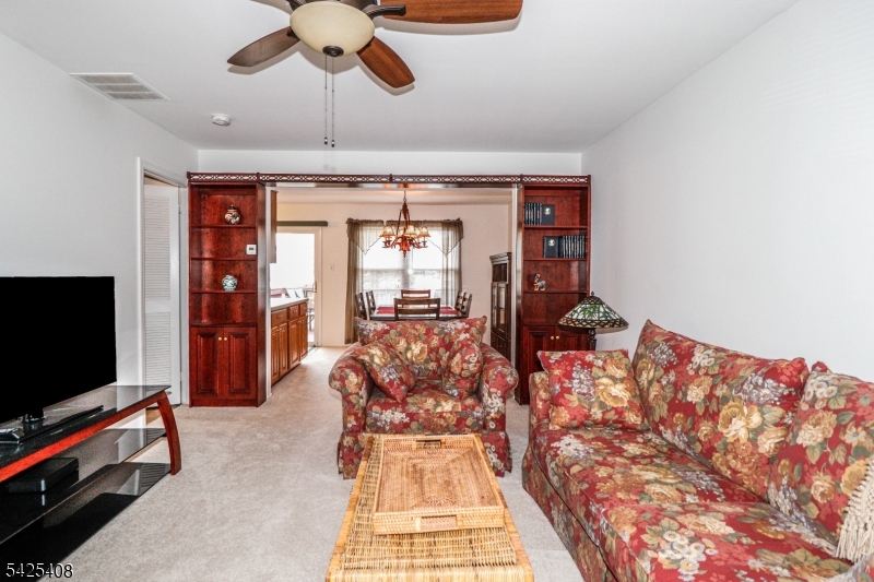 QUAILBROOK COLONIAL TOWNHM - Residential