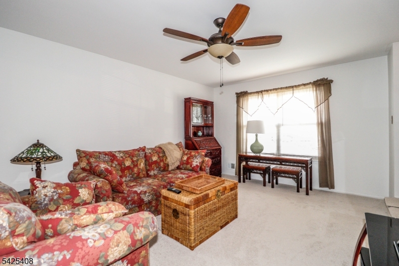 QUAILBROOK COLONIAL TOWNHM - Residential