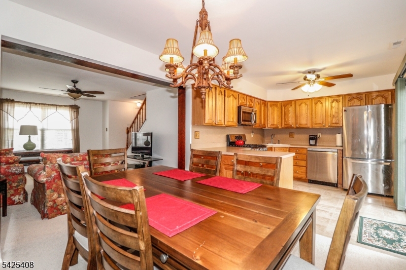 QUAILBROOK COLONIAL TOWNHM - Residential