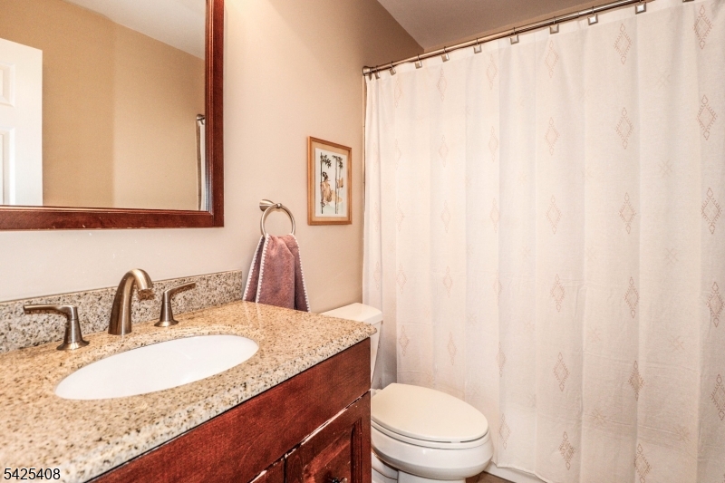 QUAILBROOK COLONIAL TOWNHM - Residential