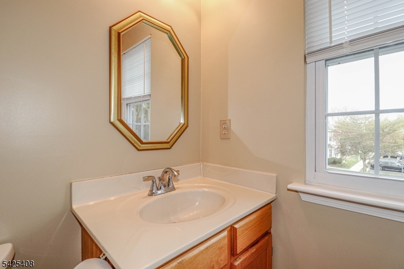 QUAILBROOK COLONIAL TOWNHM - Residential