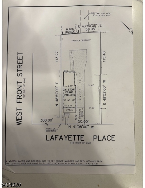 Main image without alt text