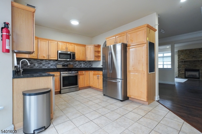 Riverwalk - Residential Lease