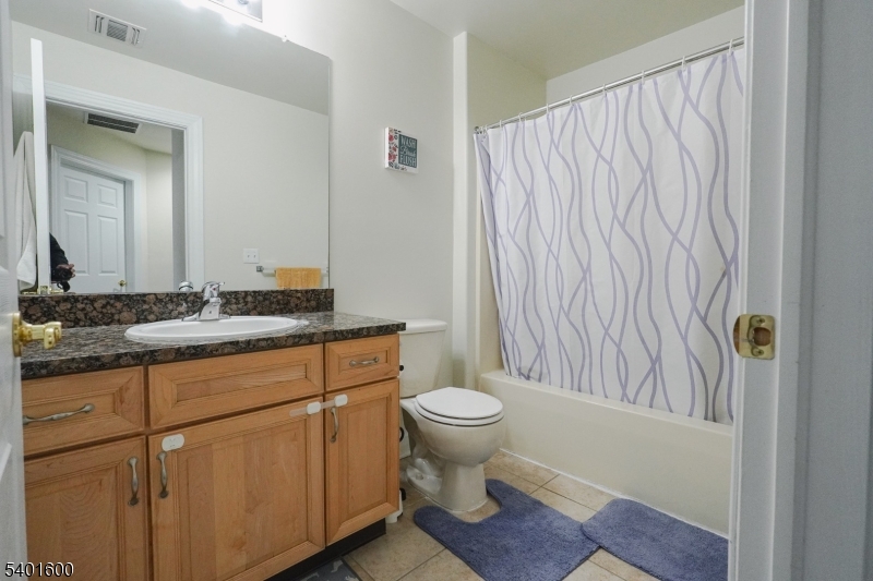 Riverwalk - Residential Lease