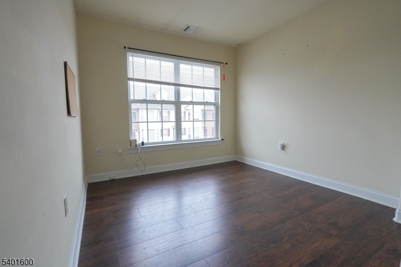 Riverwalk - Residential Lease