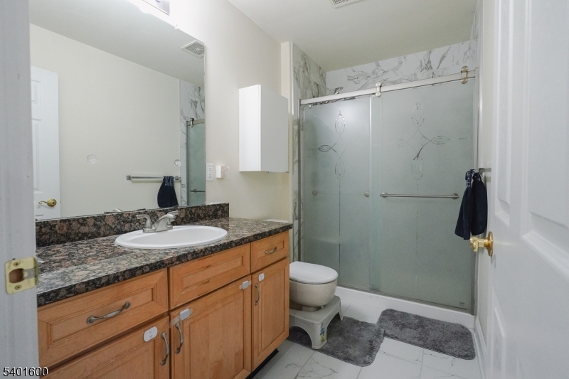 Riverwalk - Residential Lease