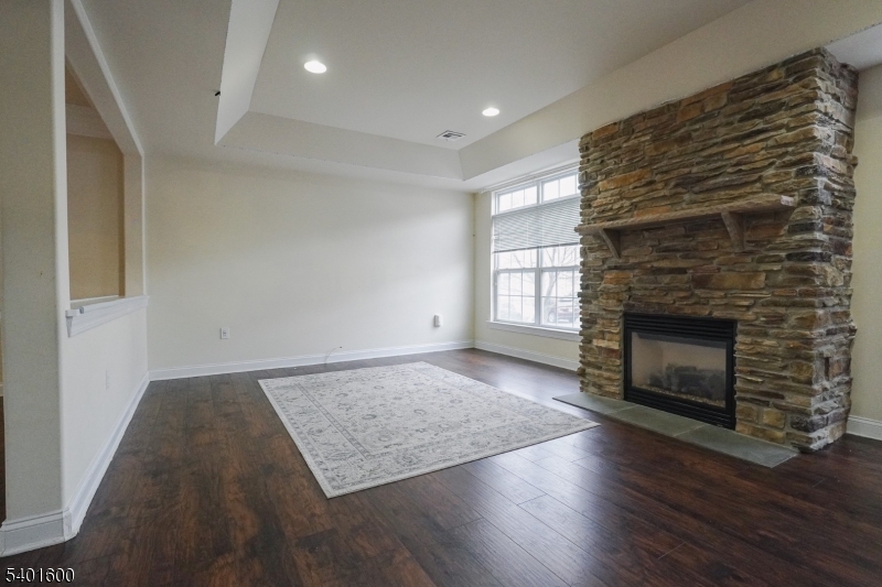 Riverwalk - Residential Lease