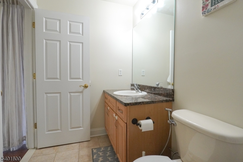 Riverwalk - Residential Lease