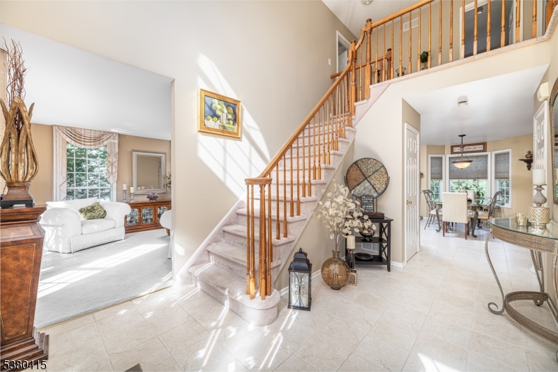 Vernon Twp., New Jersey 07461, United States, 4 Bedrooms Bedrooms, ,3 BathroomsBathrooms,Residential,Active,200586