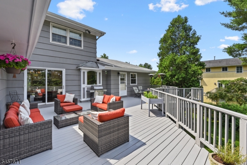 DEER FIELD - Residential