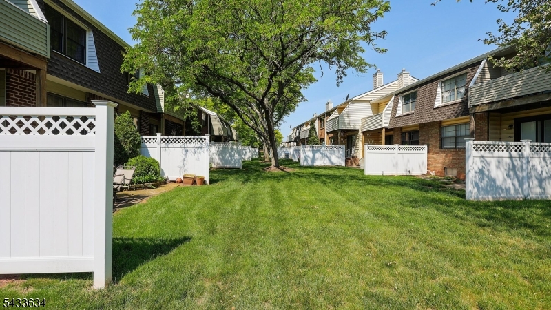 Buttercup Villas - Residential
