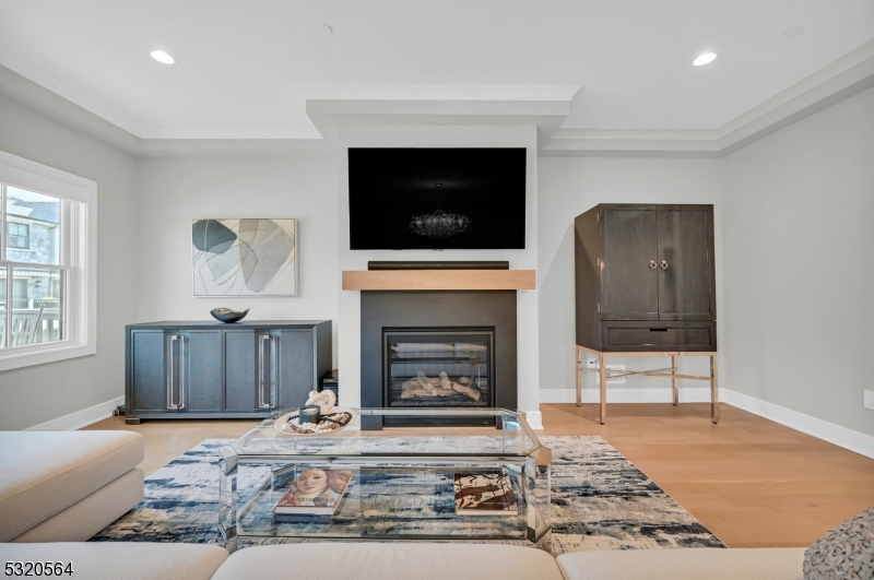 Downtown Summit - Residential