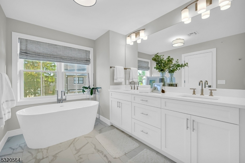 Downtown Summit - Residential