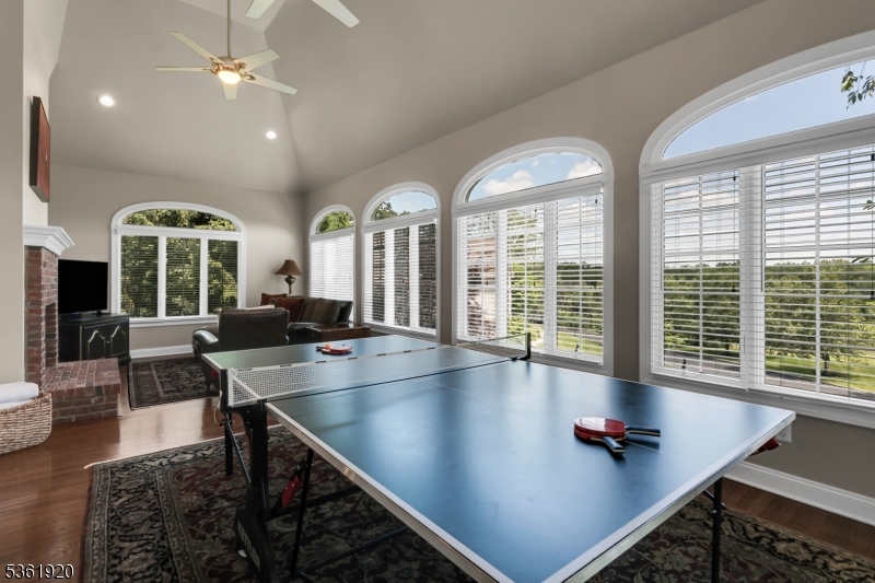 Independence Hill - Residential