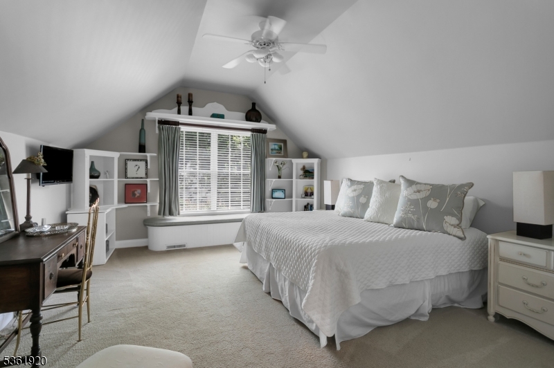 Independence Hill - Residential