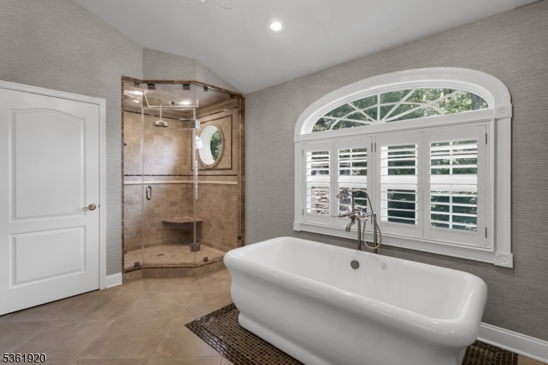 Independence Hill - Residential