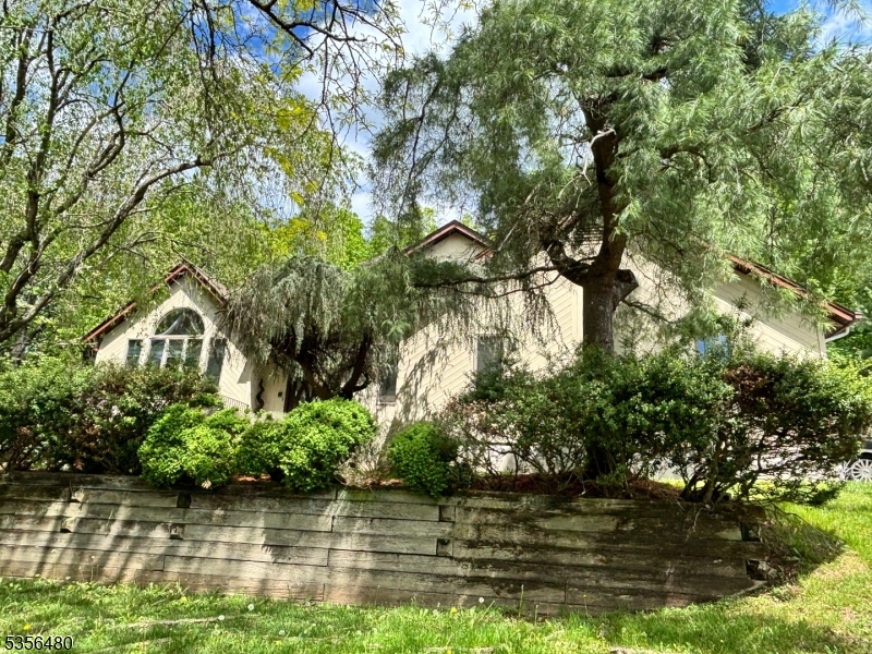 67 Westview Rd