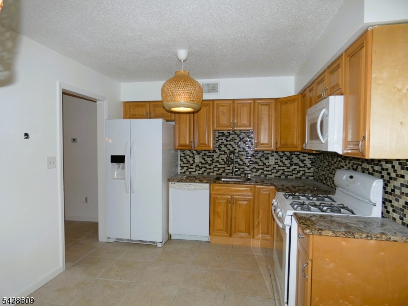 Near Waterfront - Residential Income