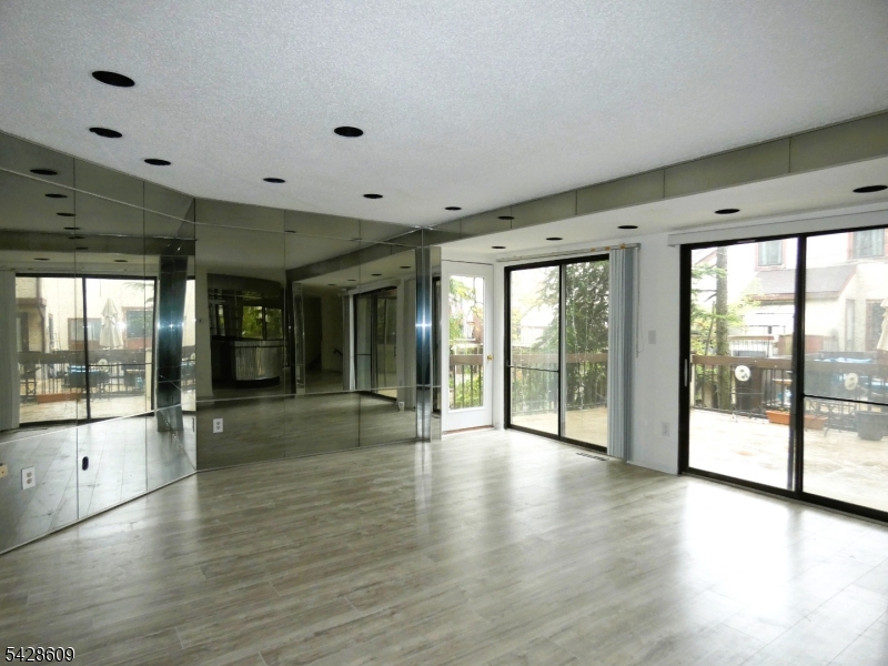 Near Waterfront - Residential Income