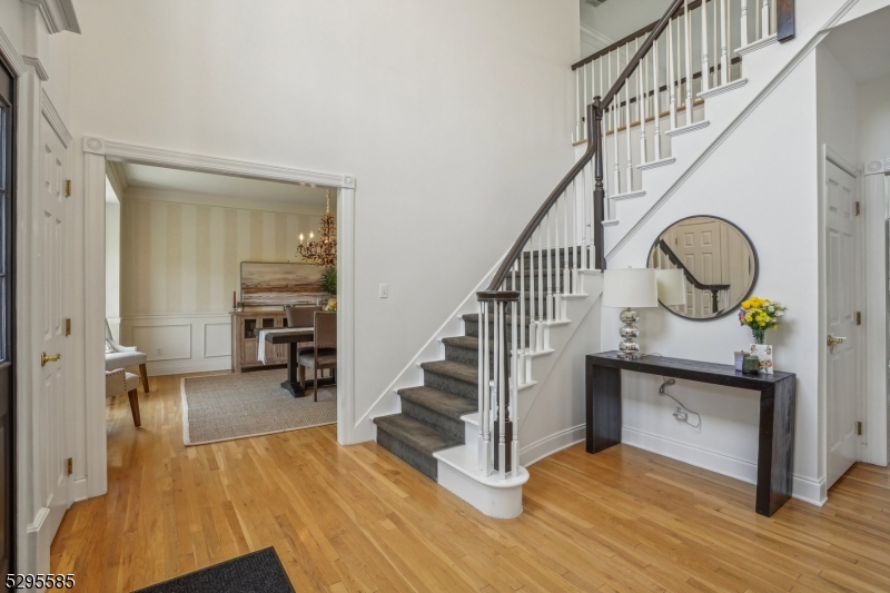 Ironia, Heritage VIII - Residential