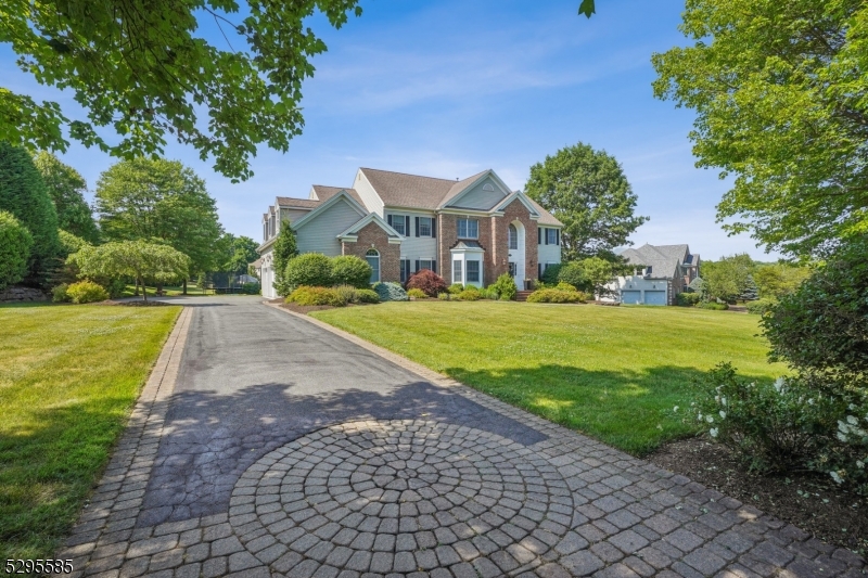 Ironia, Heritage VIII - Residential