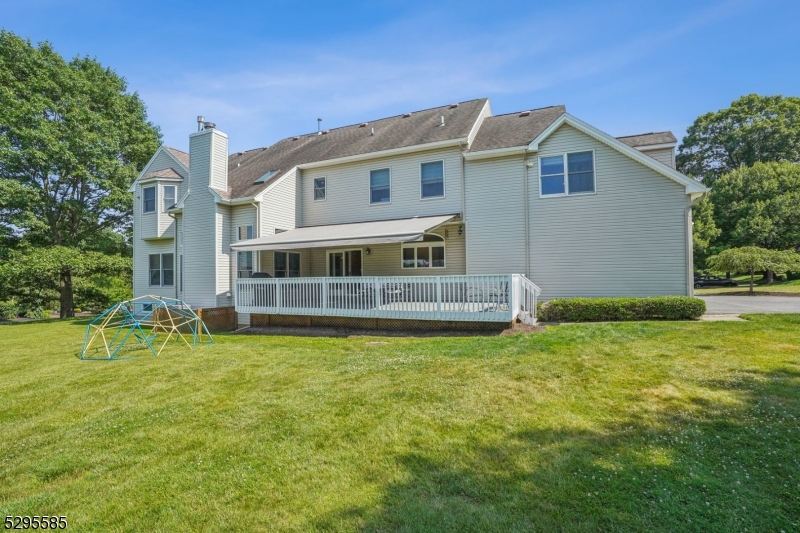 Ironia, Heritage VIII - Residential