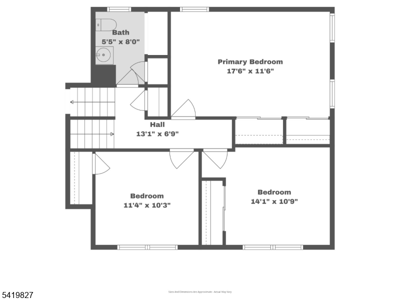 Main image without alt text