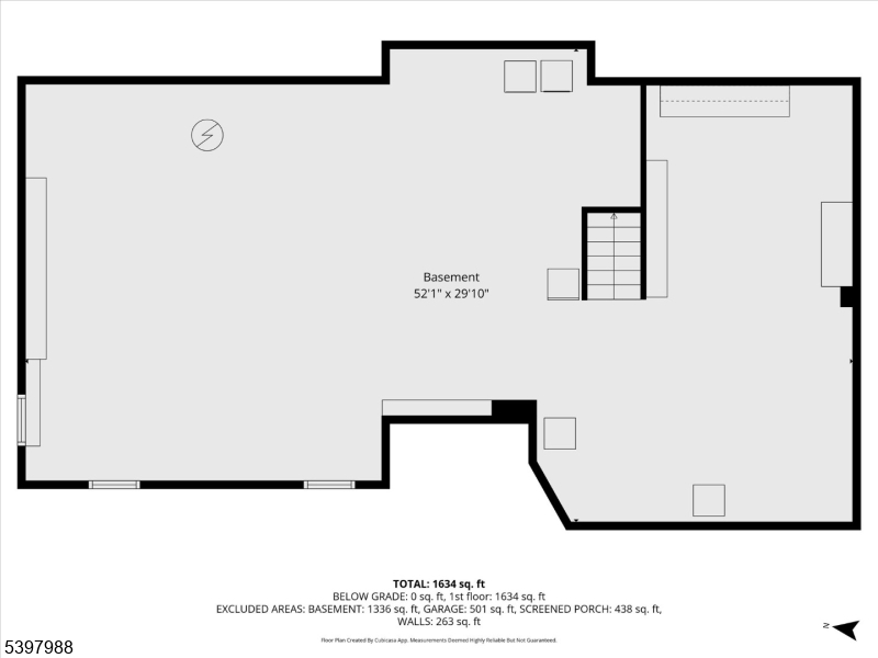 Main image without alt text