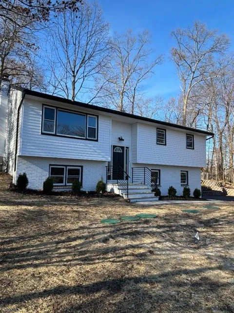 56 Highland Rd, Bloomingdale Boro, NJ 07403 - MLS#: 3938940