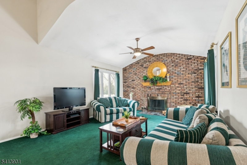 Woodcrest - Residential