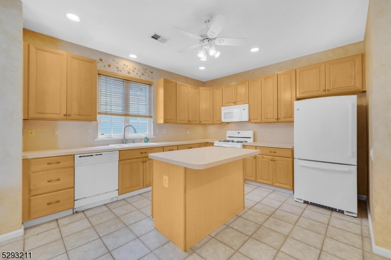 The Ponds - Residential