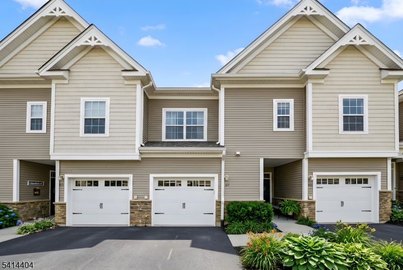 Regents Wharf - Residential