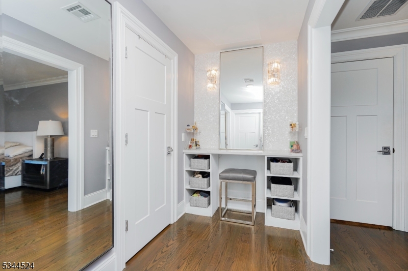 Rolling Hills - Residential