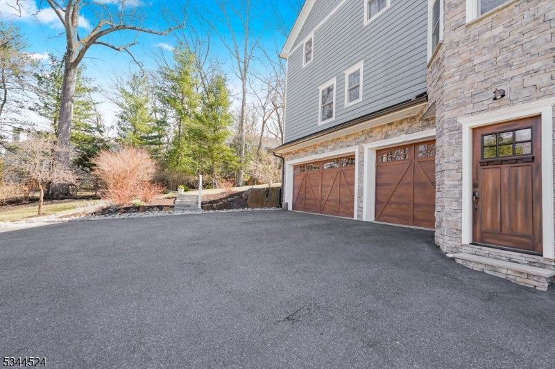 Rolling Hills - Residential