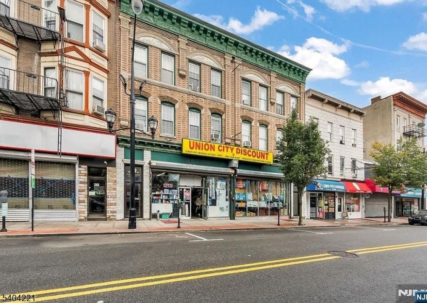 Prime Retail Opportunity ? 808 Summit Ave, Union City, NJExcellent opportunity to own a retail building in a high-traffic, busy commercial corridor in the heart of Union City. Located on Summit Ave, this property offers maximum visibility, strong foot traffic, and constant vehicle flow, making it ideal for a wide variety of businesses.Perfect for convenience store, café, bakery, deli, restaurant, retail shop, office, or specialty business. The location is surrounded by residential buildings and daily commuters, creating steady customer demand throughout the day.This is a turnkey investment in a growing area with strong retail potential and long-term value. Address: 808 Summit Ave, Union City, NJ Price: $549000Serious buyers only. Don?t miss this opportunity to own a prime retail property in one of Union City?s most desirable commercial locations.