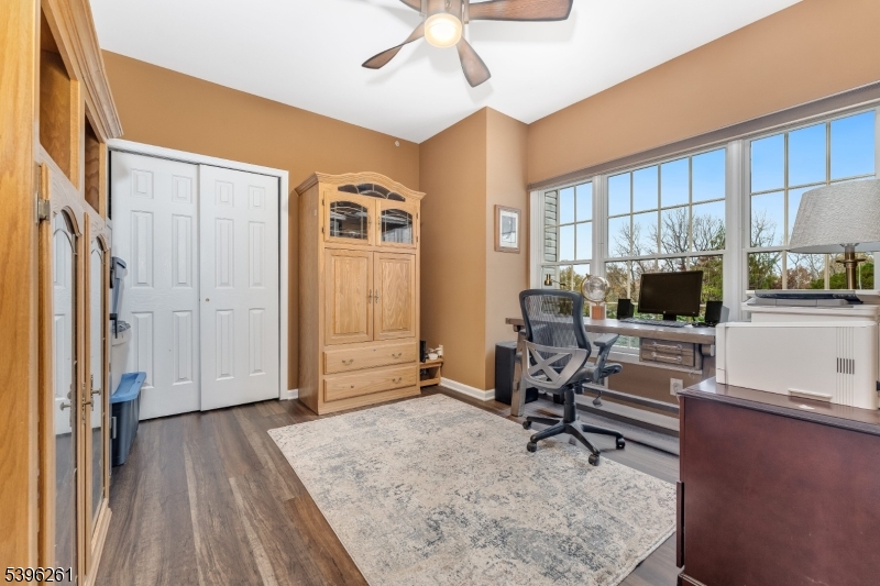 Creekview Meadows - Residential