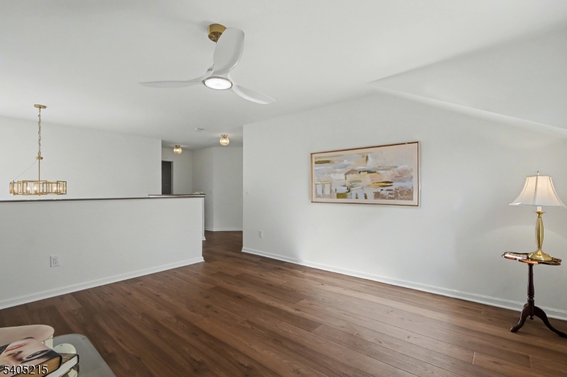 FOUR OAKS/ THE HILLS - Residential