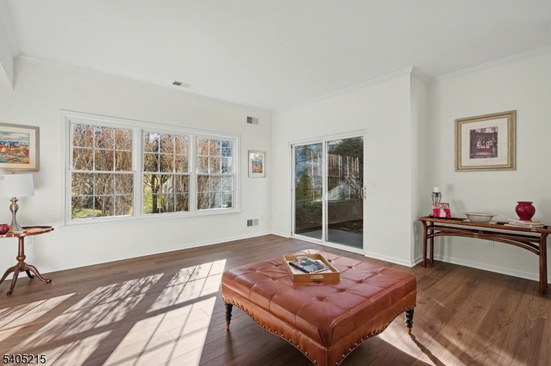 FOUR OAKS/ THE HILLS - Residential