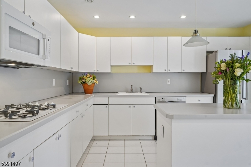 Moore Estate - Residential