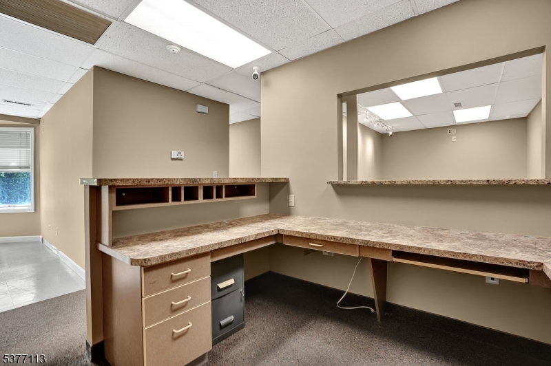 Columbia Commons - Commercial Lease